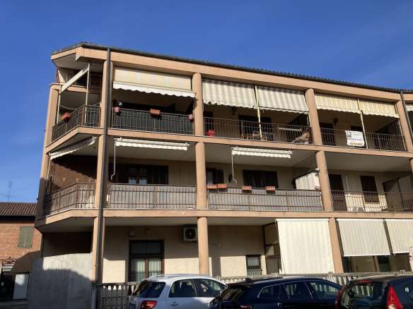 Appartamento con terrazzo a Riva di Chieri - Caradonna Immobiliare